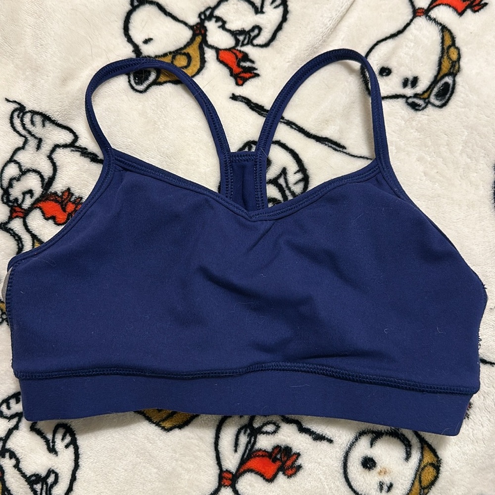 Yoga Smoga Navy Yoga Bra Top Size 4 with grey mesh on the sides!